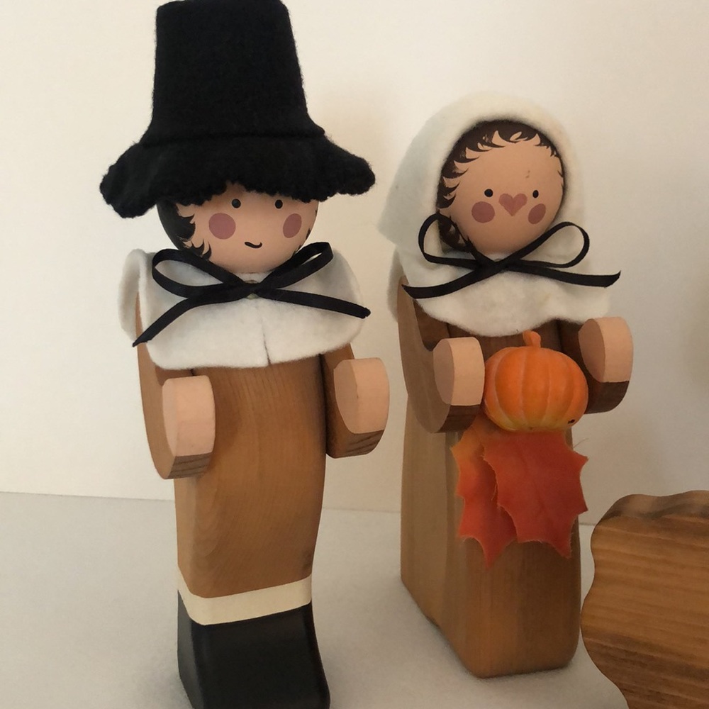 Thanksgiving Characters - Picture 2 of 12